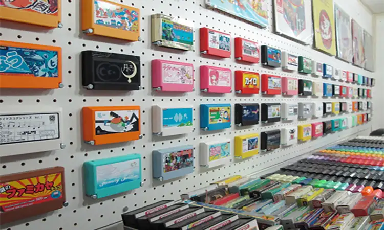 My Famicase 2010: Video Juegos Retro con Buen Gusto